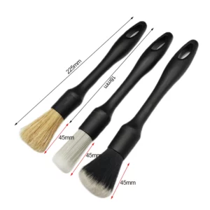 Set pennelli con setole