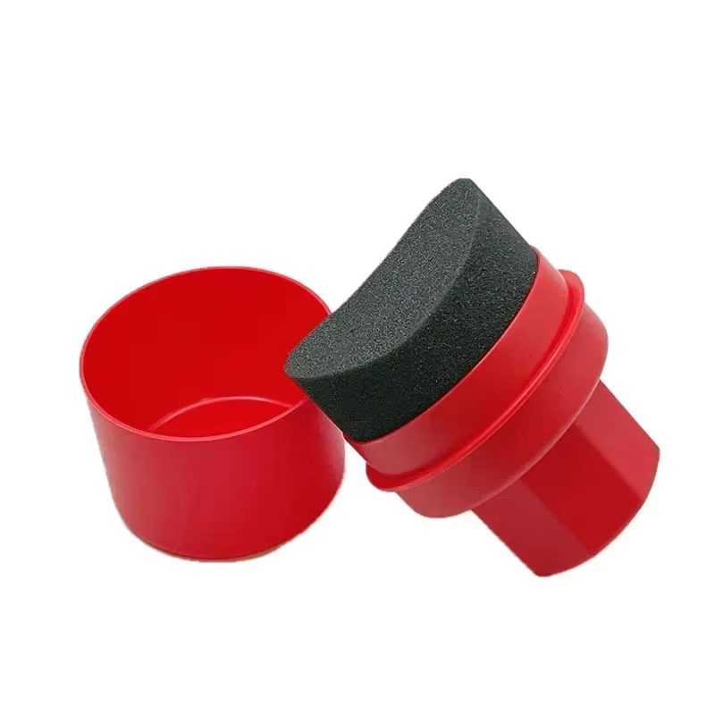 Applicatore Nero Gomme in Spugna Sagomata con Custodia Protettiva